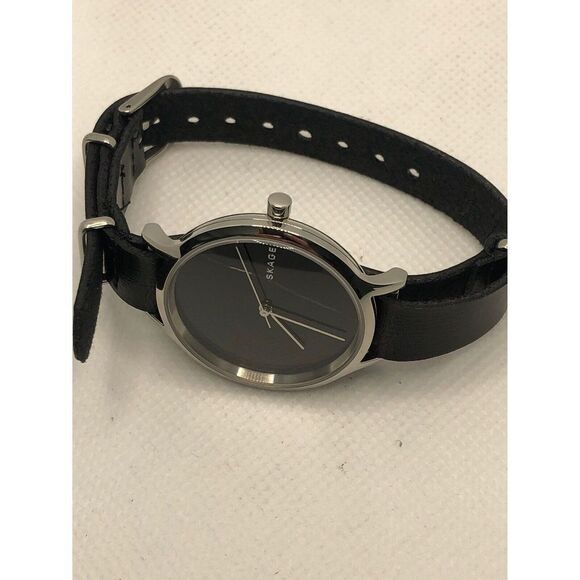 Skagen SKW2673 Women's Black Leather Analog Black Dial Quartz Wrist Watch OL131 - Picture 6 of 8
